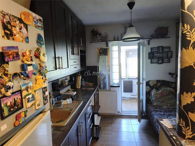 Apartament cu 2 camere decomandat în Mihai Bravu