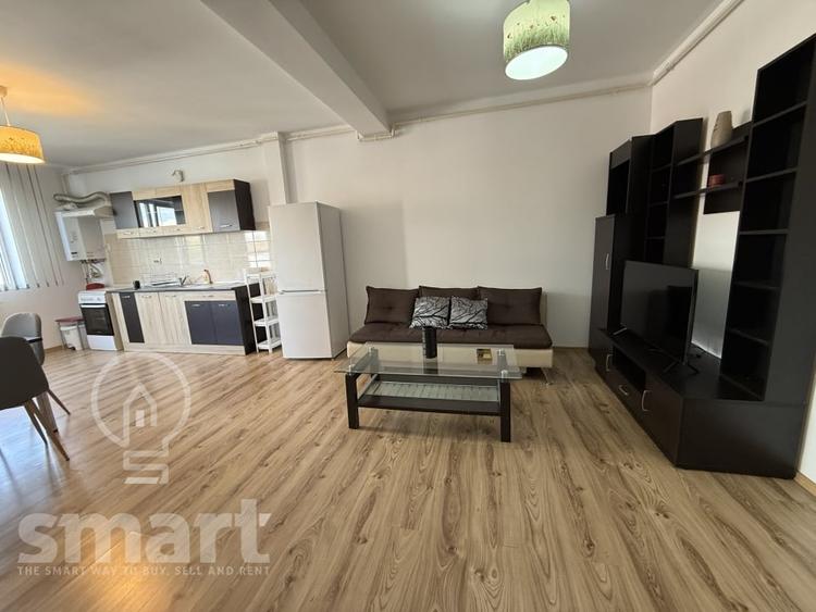 Apartament cu 2 camere semidecomandat, mobilat în Florești