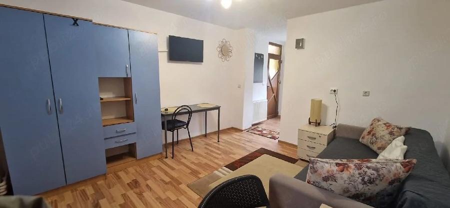 Apartament cu 2 camere decomandat în Gară