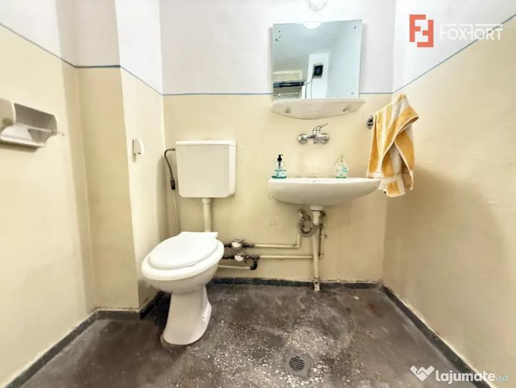 Apartament cu 3 camere semidecomandat în Circumvalațiunii