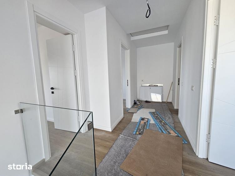 Casă cu 4 camere cu Teren 335 Mp în Trivale