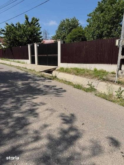Casă cu 2 camere cu Teren 50 Mp în Sărata