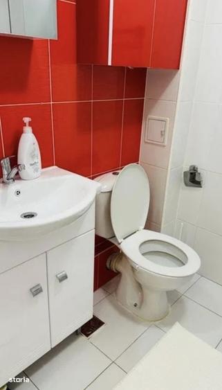 Garsonieră în Titan