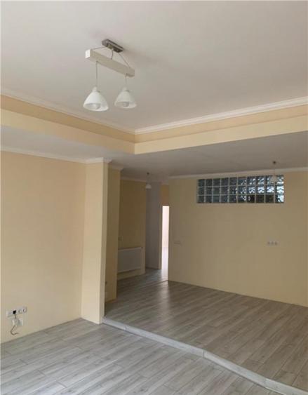 Apartament cu 4 camere decomandat în Horea