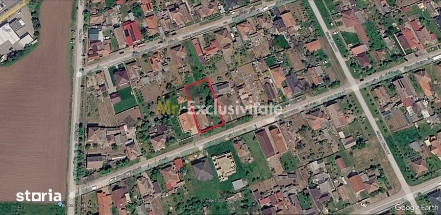 Casă cu 3 camere cu Teren 1036 Mp în Central