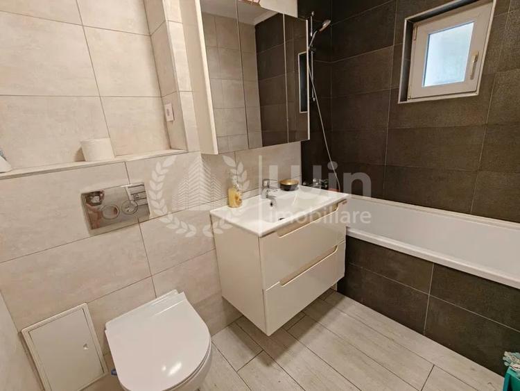 Apartament cu 3 camere decomandat, mobilat în Zorilor