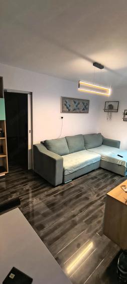 Proprietar vand ap la parter cu. 2 camere cu centrala - 4