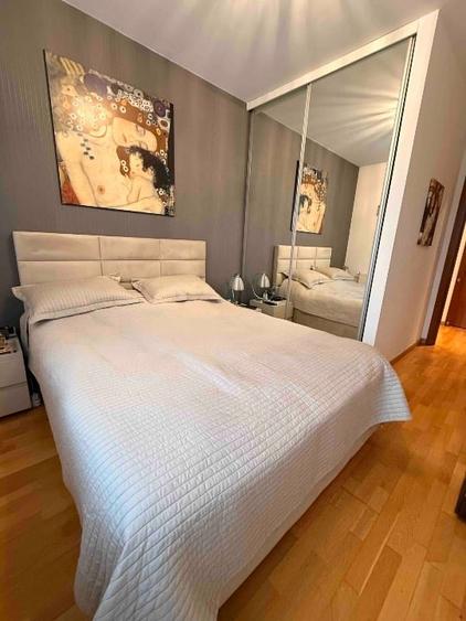 Apartament cu 4 camere decomandat, mobilat în Exterior Vest