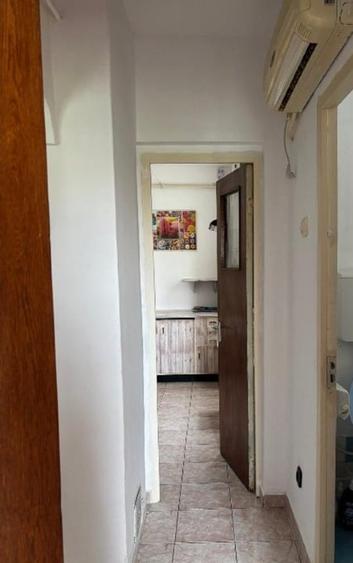 Apartament cu 2 camere semidecomandat, mobilat în Ultracentral