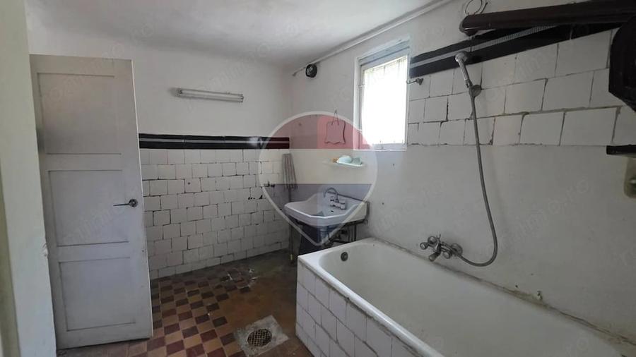 Casă cu Teren 254 Mp în Nord