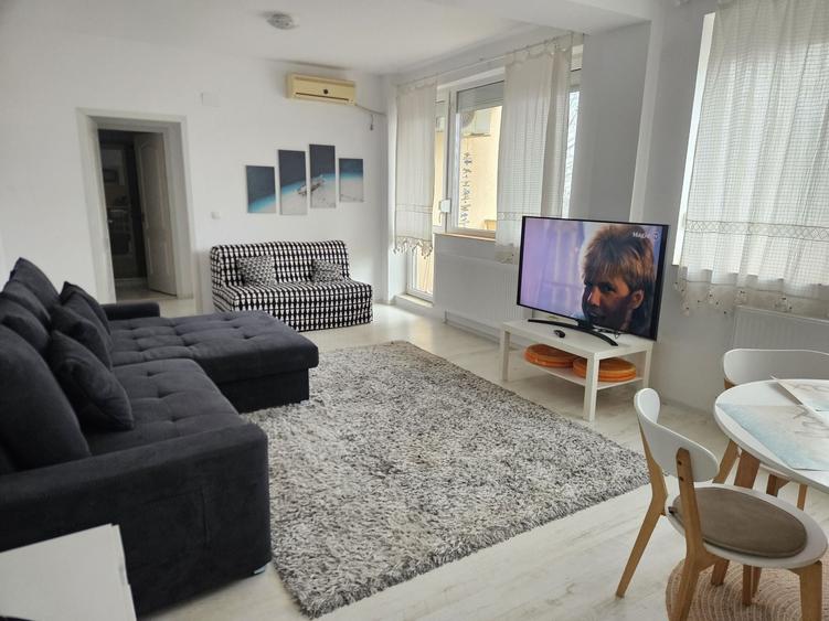 Apartament cu 2 camere semidecomandat în Central
