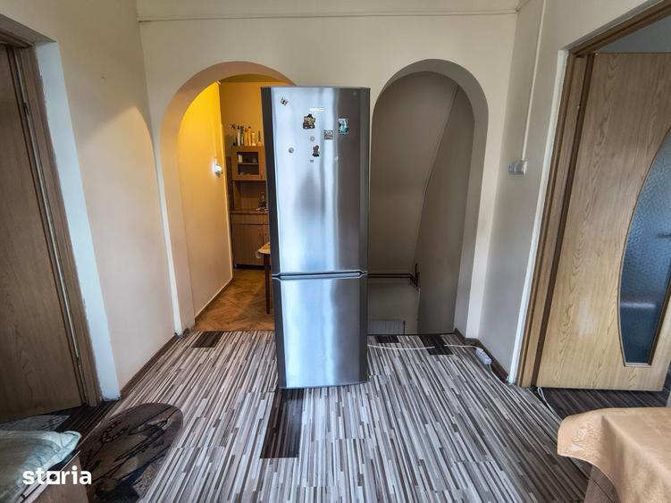 Apartament cu 3 camere decomandat în Peninsula