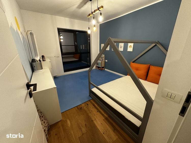 Apartament cu 3 camere decomandat în Sud