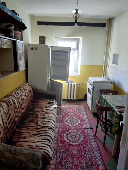 Apartament cu 3 camere decomandat în Alexandru cel Bun