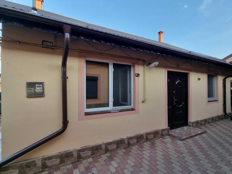 Casă cu 3 camere în Central