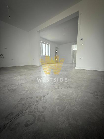 Apartament cu 4 camere decomandat în Bucovăț (Remetea Mare)
