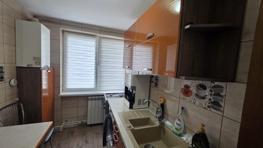 Apartament cu 2 camere nedecomandat în Central