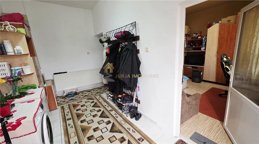 Casă individuală cu 4 camere cu Canalizare în Grigorescu