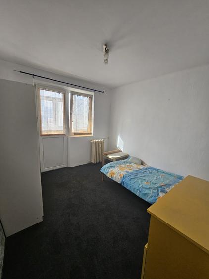 Apartament cu 2 camere semidecomandat în 1 Decembrie 1918