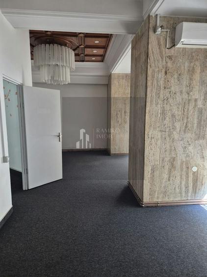 Spațiu comercial, de 625 mp, în Unirii