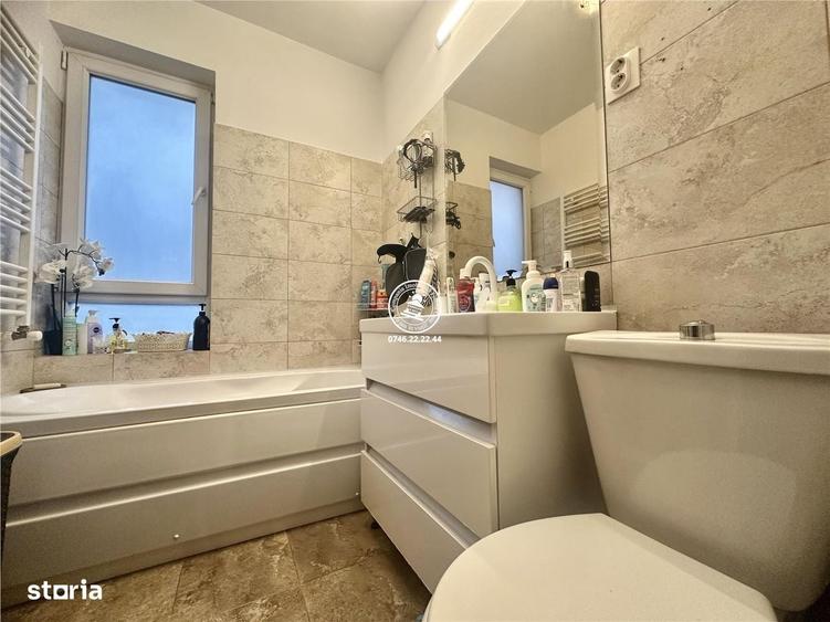 Apartament cu 3 camere decomandat în Valea Lupului