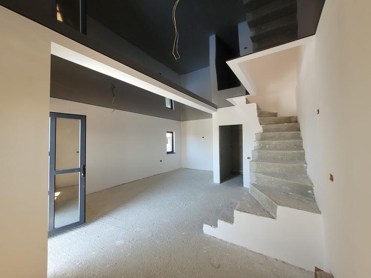 Casă cu 3 camere în Central