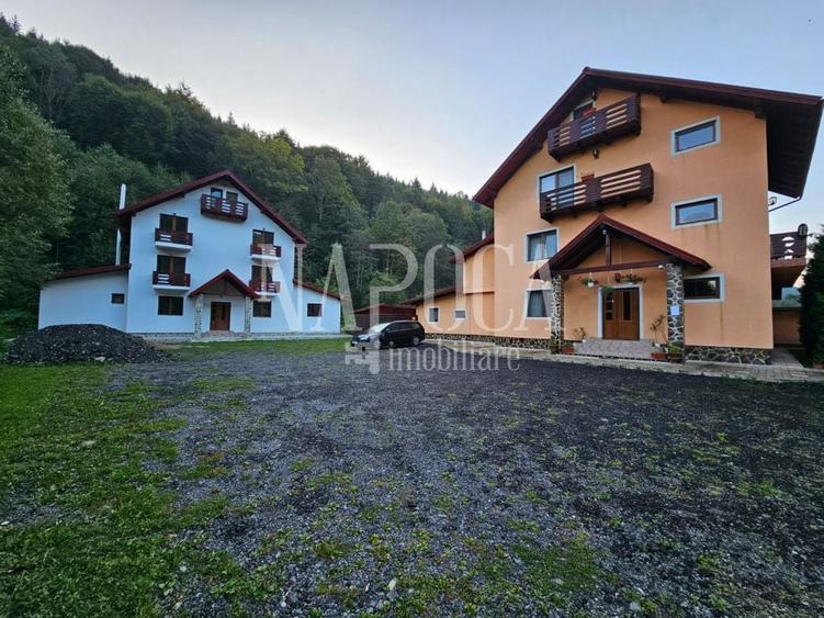 Casă individuală cu 19 camere cu Teren 9669 Mp în Mărgău
