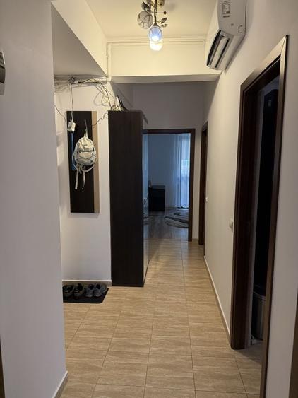 Apartament cu 2 camere decomandat în Berceni