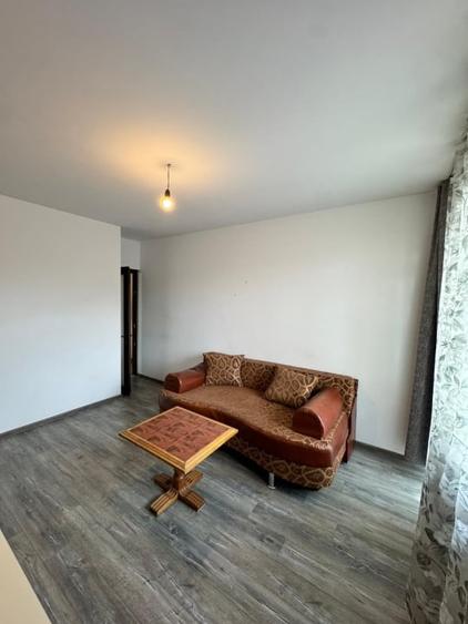 Apartament cu 2 camere decomandat, mobilat în Hotvon