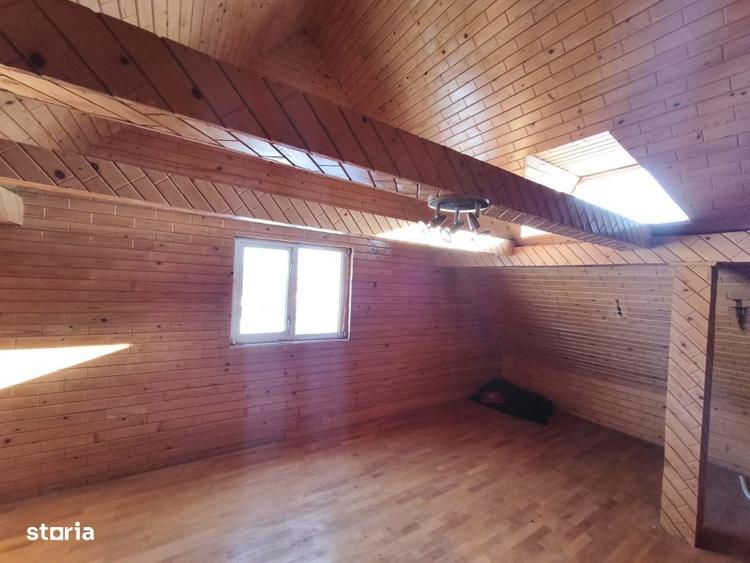 Casă cu 4 camere cu Teren 1500 Mp în Vicovu de Sus