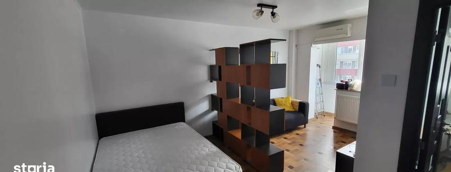 Garsonieră decomandată, mobilată în Tineretului