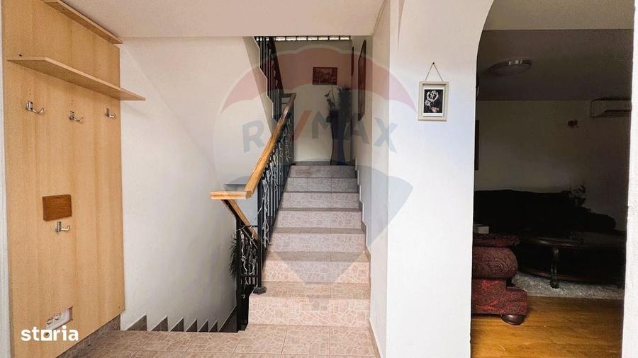 Casă cu 4 camere în Sârbi