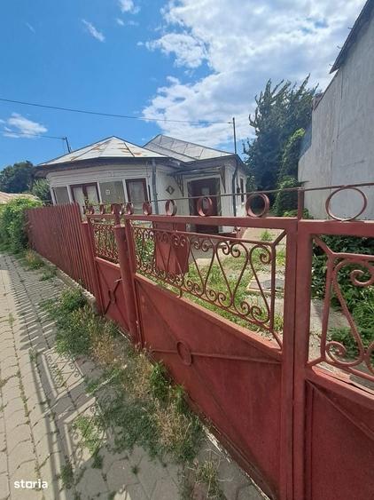 Casă cu 2 camere în Central