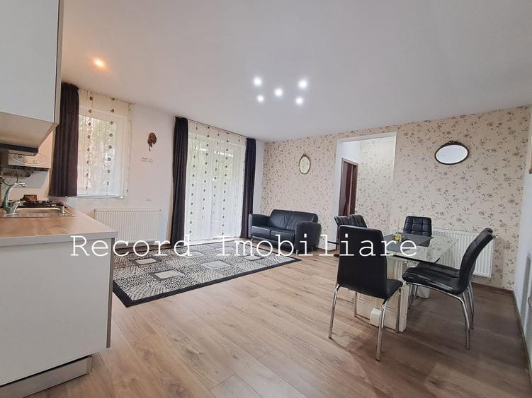 Apartament cu 3 camere semidecomandat în Florești