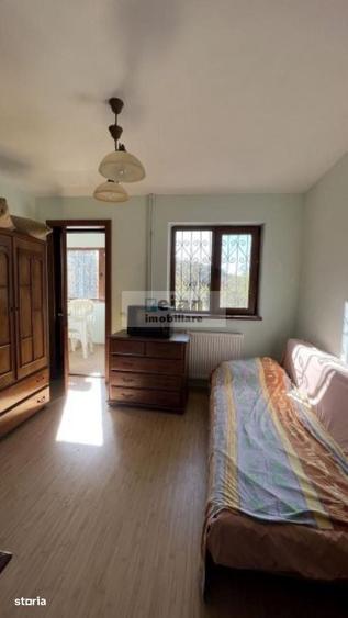 Casă cu 4 camere în Bărzila