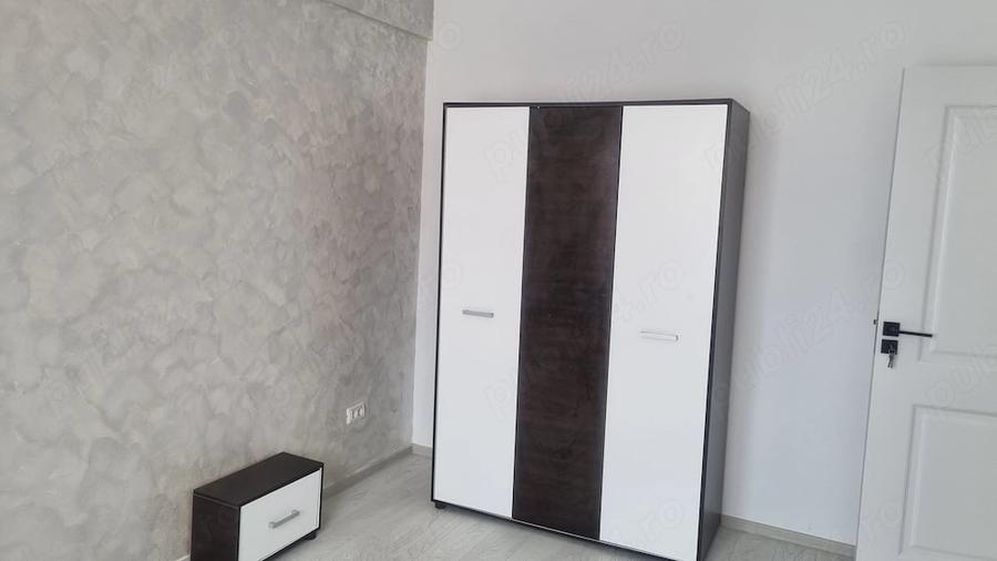 Apartament cu 2 camere decomandat în Exterior Vest