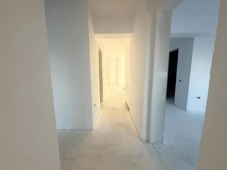 Apartament cu 3 camere decomandat în Doamna Ghica