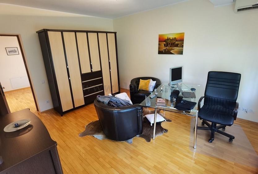 Casă individuală cu 6 camere cu Piscina în Pipera