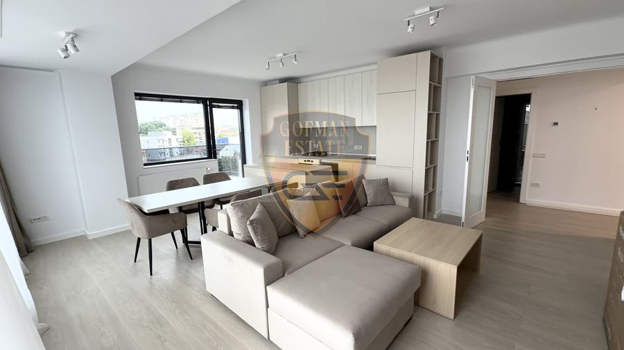Apartament cu 3 camere decomandat, mobilat în Trocadero