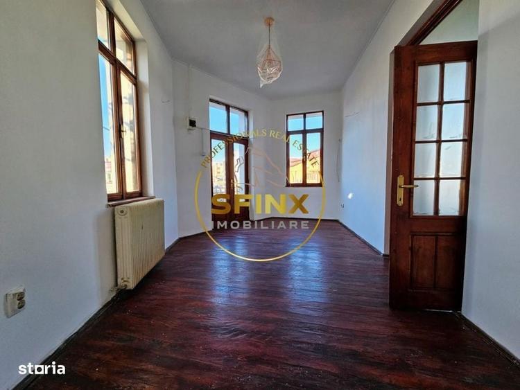 Casă cu 4 camere în Ciupercenii Noi