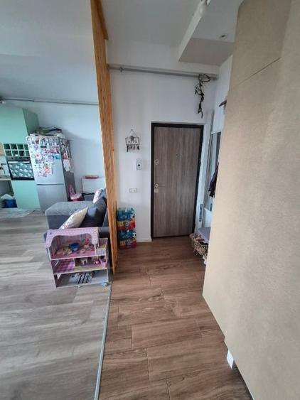 Apartament cu 2 camere semidecomandat, mobilat în Agigea