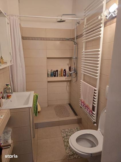 Apartament in asocia?ie (la casa), 3 camere, zona Soarelui - 2