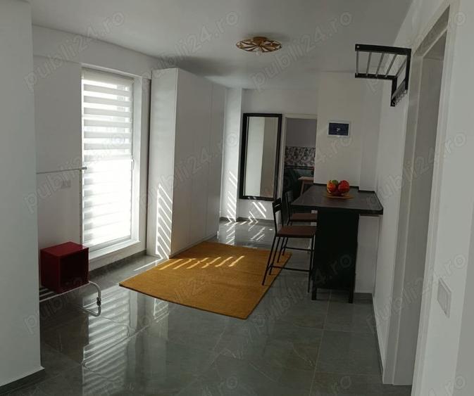 Apartament cu 2 camere semidecomandat în Apărătorii Patriei