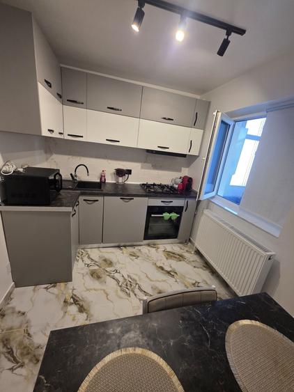 Apartament cu 2 camere decomandat în Dorobanți 2