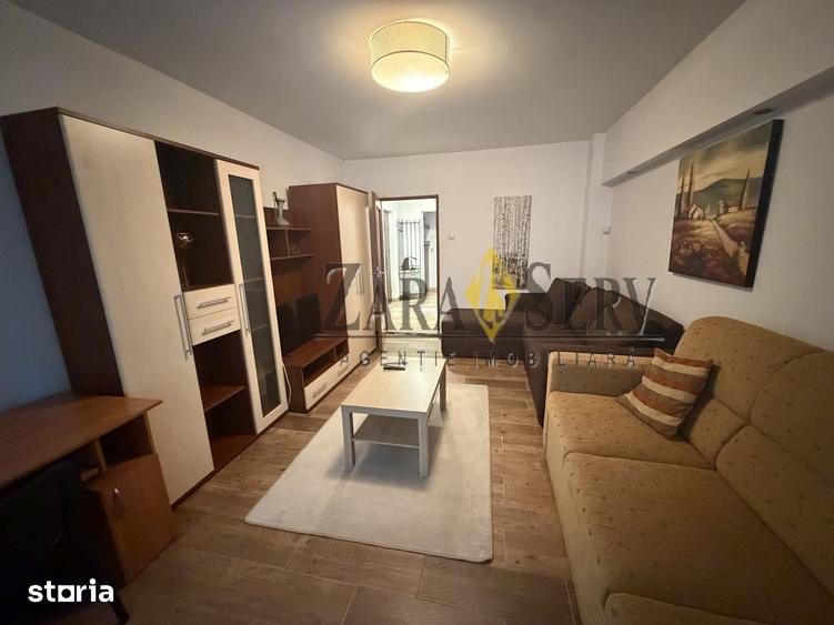 Apartament cu 2 camere decomandat în Republicii