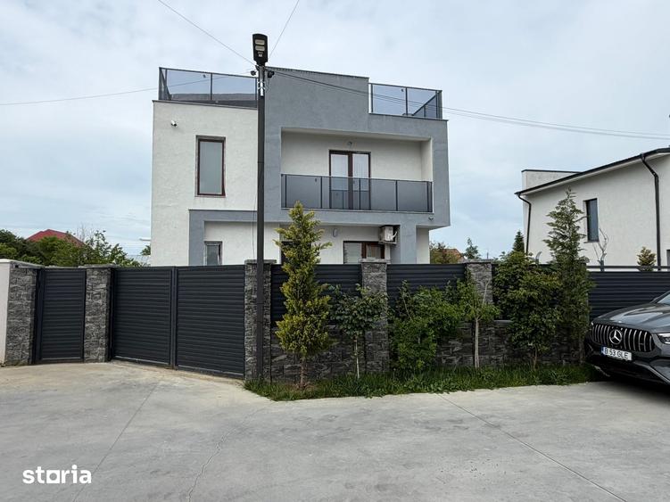 Casă cu 5 camere cu Teren 400 Mp în Cârcea