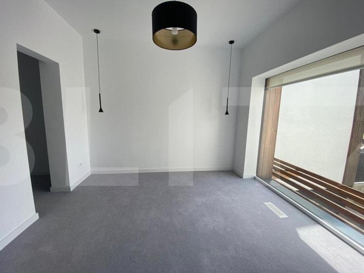 Casă individuală cu 5 camere cu Teren 298 Mp în Borhanci