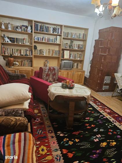 Casa la tara locuibila, cu gradina, ideala pentru liniste si relaxare - 2