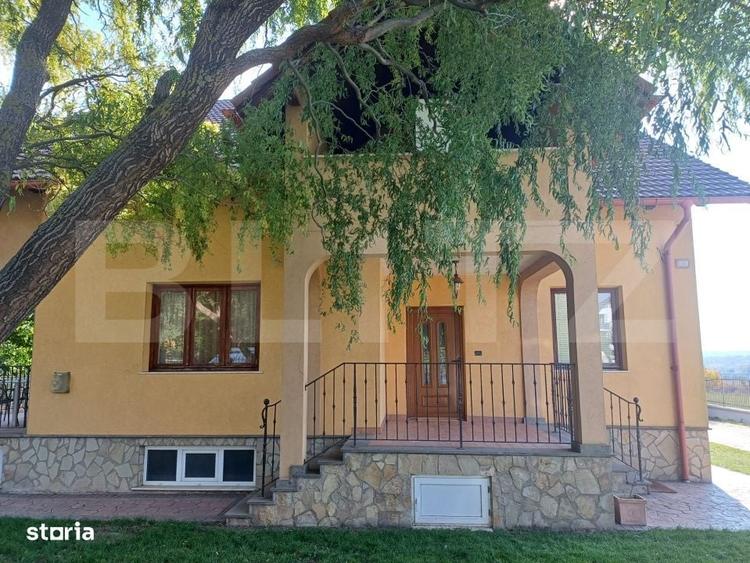 Casă cu 4 camere cu Teren 1000 Mp în Central