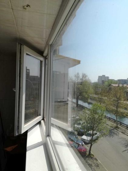Garsonieră decomandată în Timpuri Noi